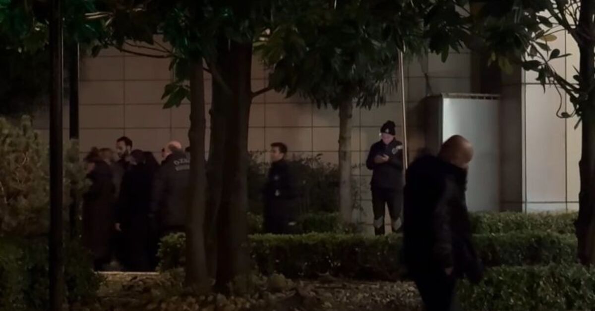 Ataşehir’de, rezidansın 20’nci katından düşerek öldü