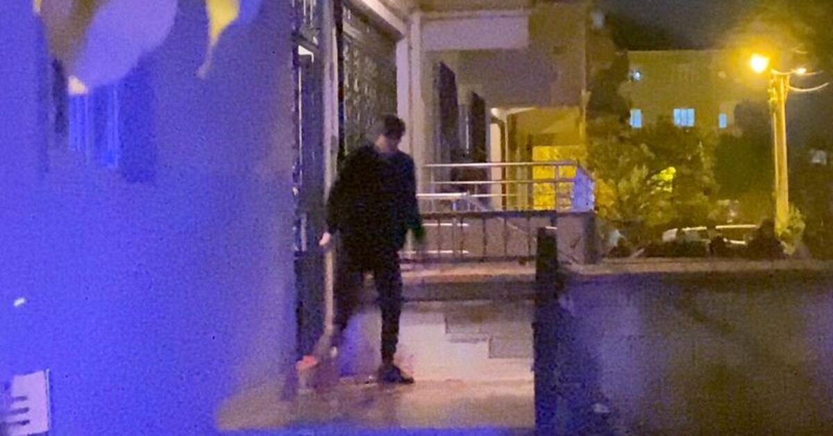 Dedesini ve kendisini harçlık için bıçakladı